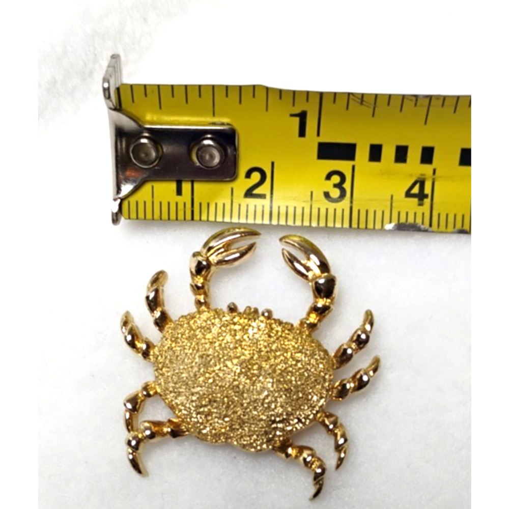 Gold Tone Figural Crab Brooch Pin Nautical Coastal Beach Textured Jewelry - Picture 11 of 12